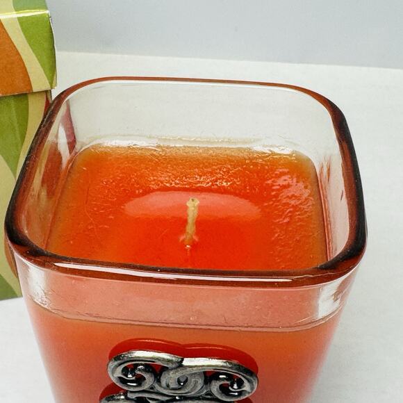 Aromatique Bergamot Orange 9 oz Candle in Glass Decorative Cube with Gift Box - Picture 3 of 5